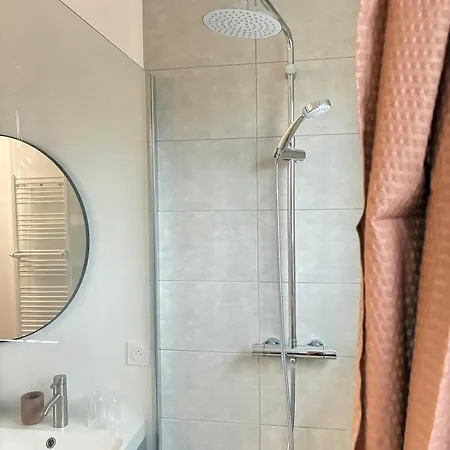Apartment Spacieux 4 - Proche Centre Et Chu Angers