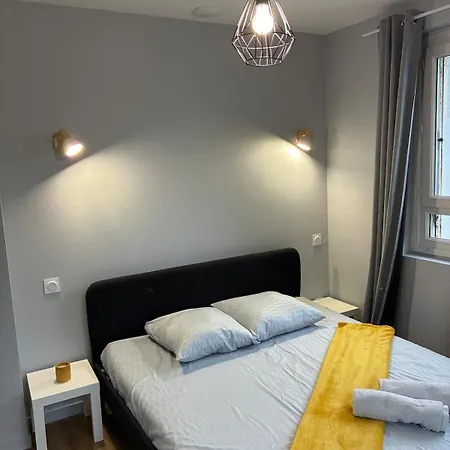Spacieux 4 - Proche Centre Et Chu Apartment